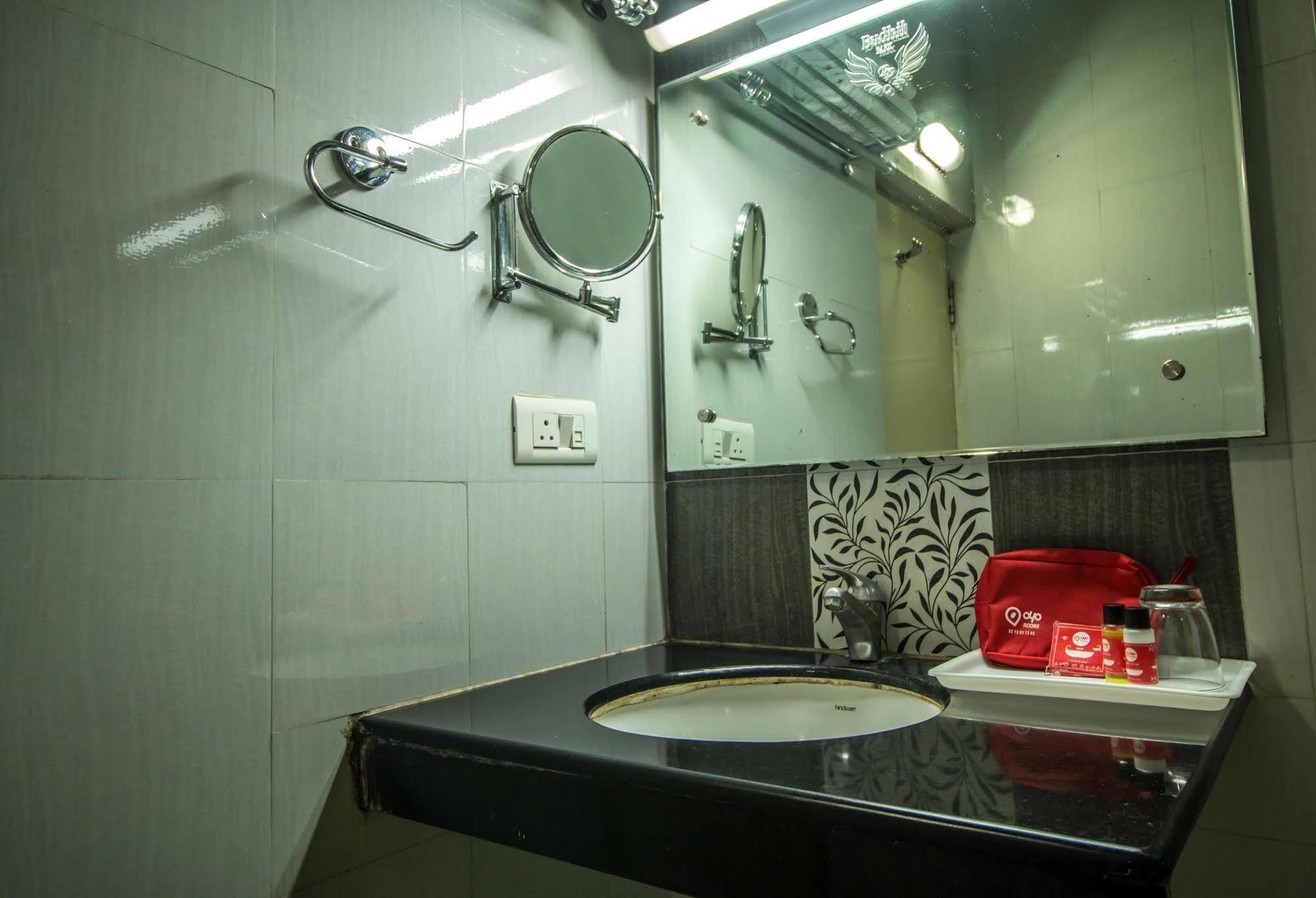 Hotel Budhil Park Visakhapatnam Exterior foto