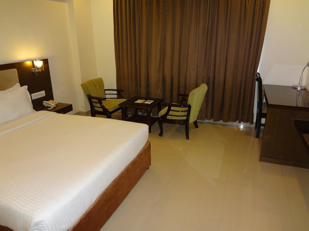 Hotel Budhil Park Visakhapatnam Exterior foto