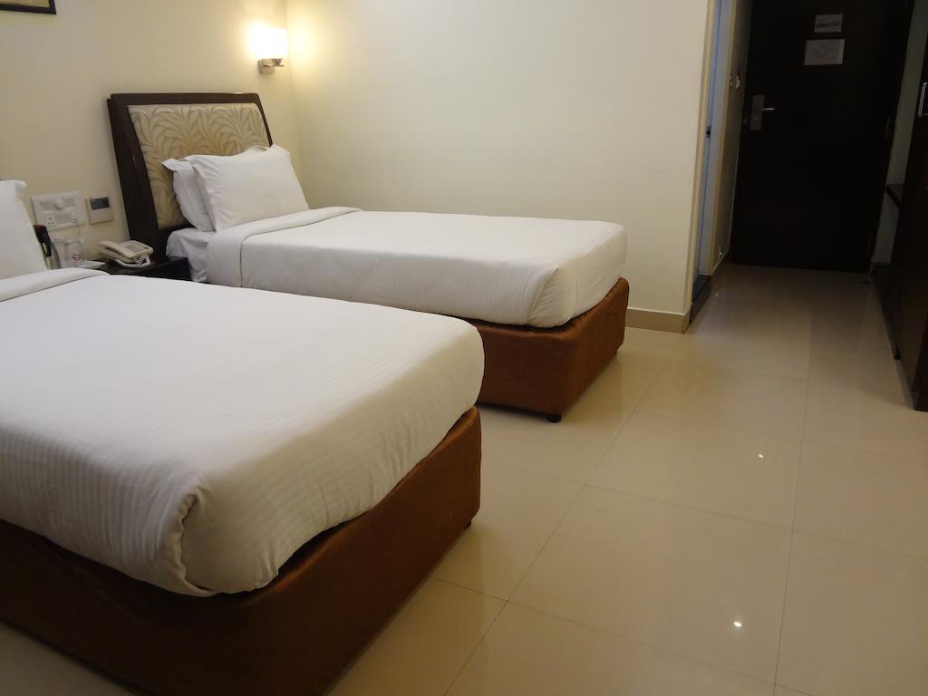 Hotel Budhil Park Visakhapatnam Exterior foto