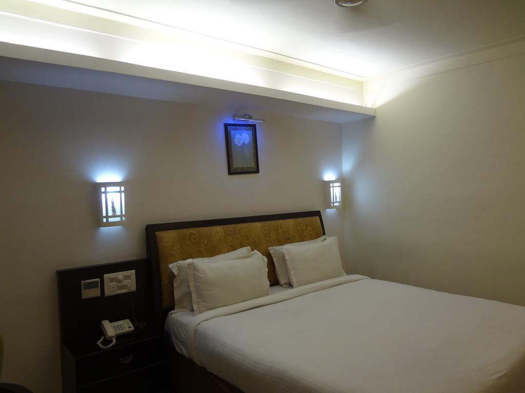 Hotel Budhil Park Visakhapatnam Exterior foto