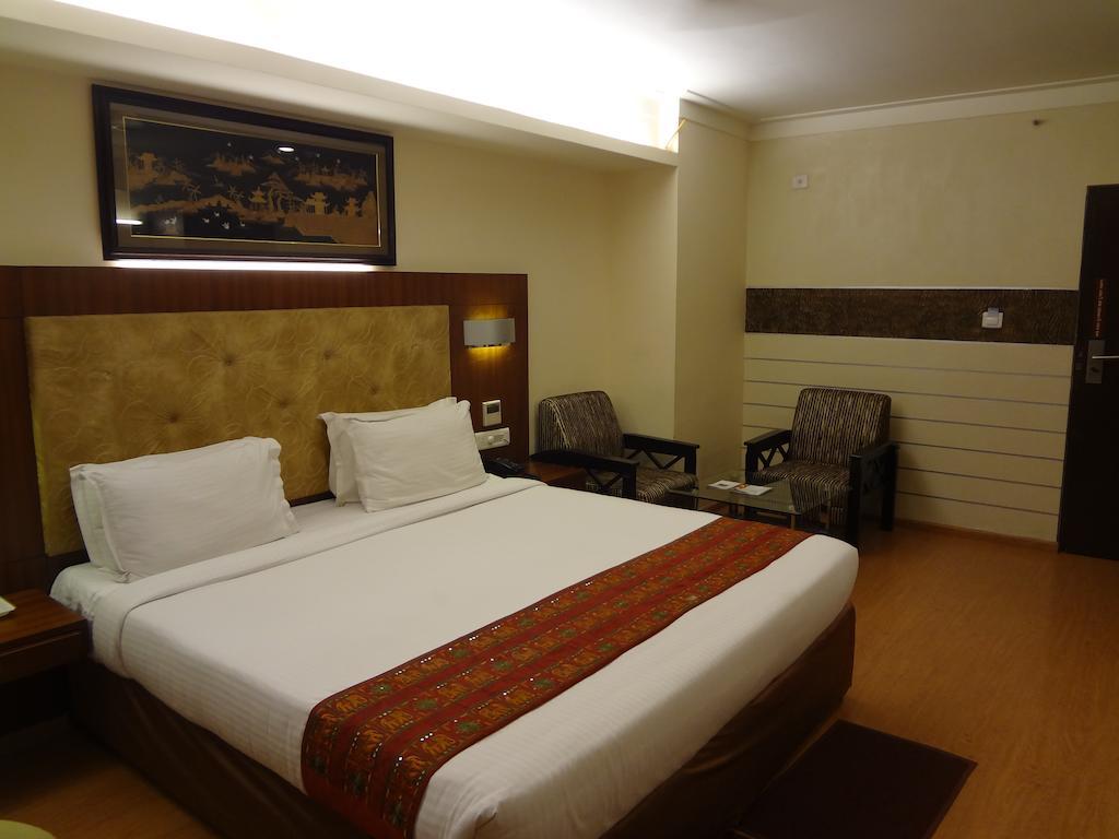 Hotel Budhil Park Visakhapatnam Exterior foto
